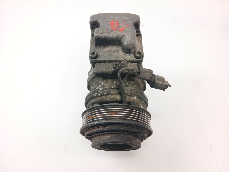 Recambio de compresor aire acondicionado para ssangyong rodius i 2.7 xdi referencia OEM IAM 6652300011  