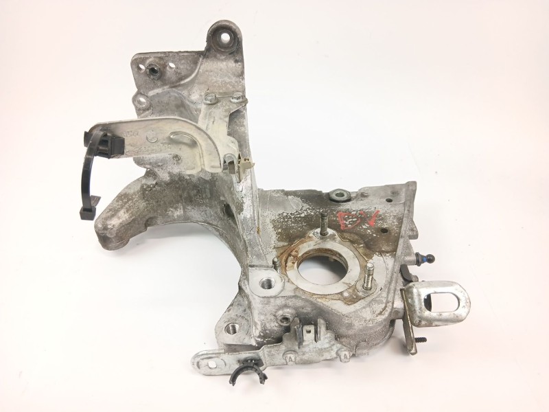 Recambio de soporte bomba inyeccion para opel vectra c gts (z02) 1.9 cdti (f68) referencia OEM IAM   