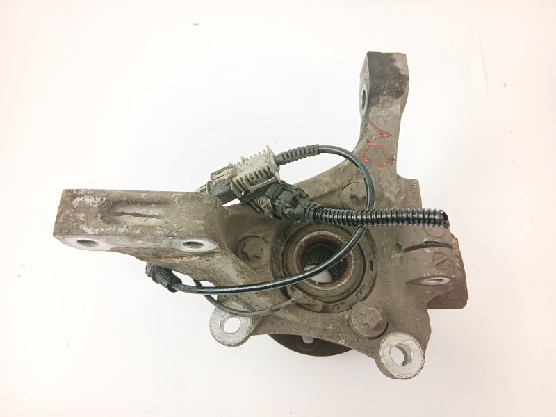 Recambio de mangueta delantera derecha para opel vectra c gts (z02) 1.9 cdti (f68) referencia OEM IAM 6699R  