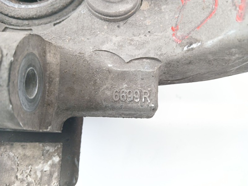 Recambio de mangueta delantera derecha para opel vectra c gts (z02) 1.9 cdti (f68) referencia OEM IAM 6699R  