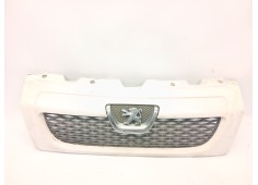 Recambio de rejilla delantera para peugeot boxer caja/chasis 2.2 hdi 130 referencia OEM IAM 1308068070   2