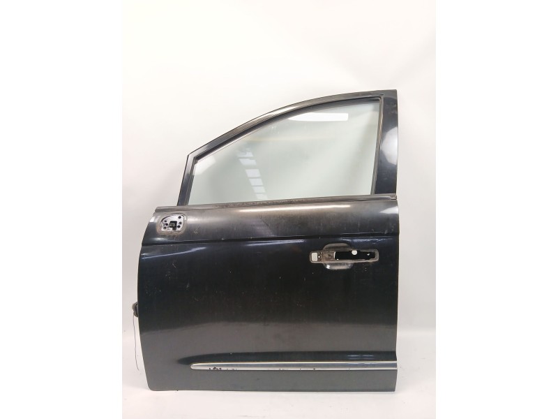 Recambio de puerta delantera izquierda para ssangyong rodius i 2.7 xdi referencia OEM IAM   