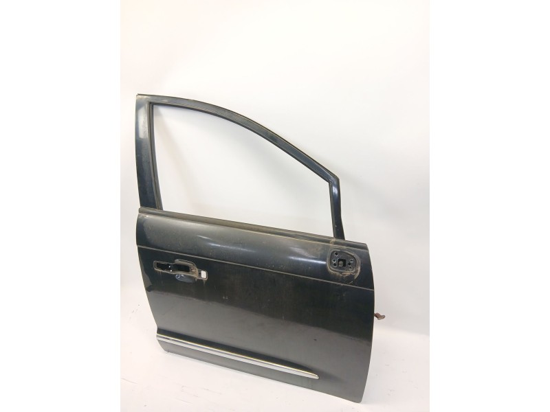 Recambio de puerta delantera derecha para ssangyong rodius i 2.7 xdi referencia OEM IAM   