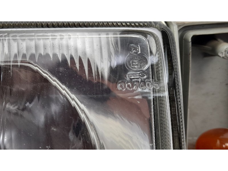 Recambio de faro izquierdo para seat marbella furgón (028a) 0.9 cat referencia OEM IAM 007405  
