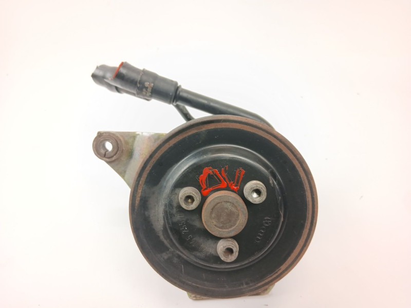 Recambio de bomba direccion para audi 80 b4 sedán (8c2) 1.9 tdi referencia OEM IAM 7681955186  