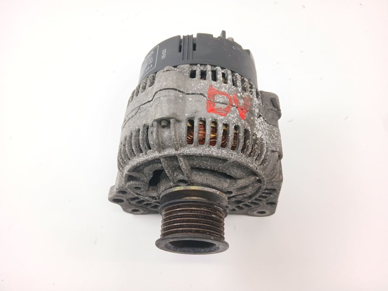 Recambio de alternador para audi 80 b4 sedán (8c2) 1.9 tdi referencia OEM IAM 028903025  