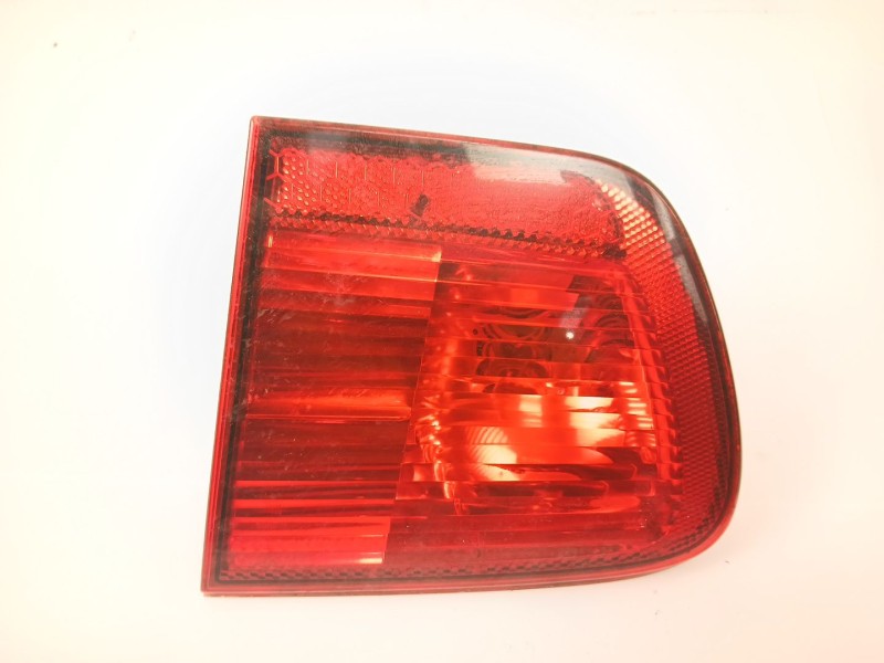 Recambio de piloto trasero derecho interior para seat ibiza ii (6k1) 1.9 sdi referencia OEM IAM 6K6945092  