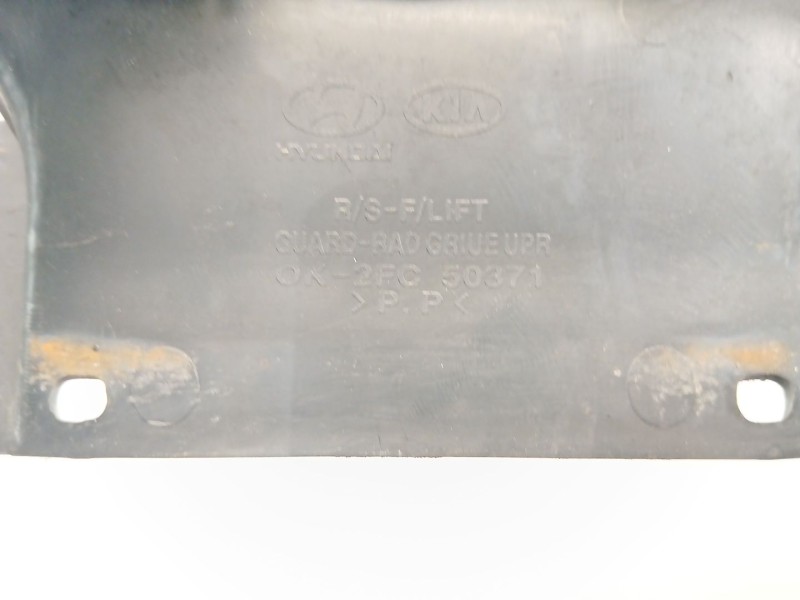 Recambio de rejilla delantera para kia carens i monospace (fc, fj) 2.0 crdi referencia OEM IAM 0K2FC50371  