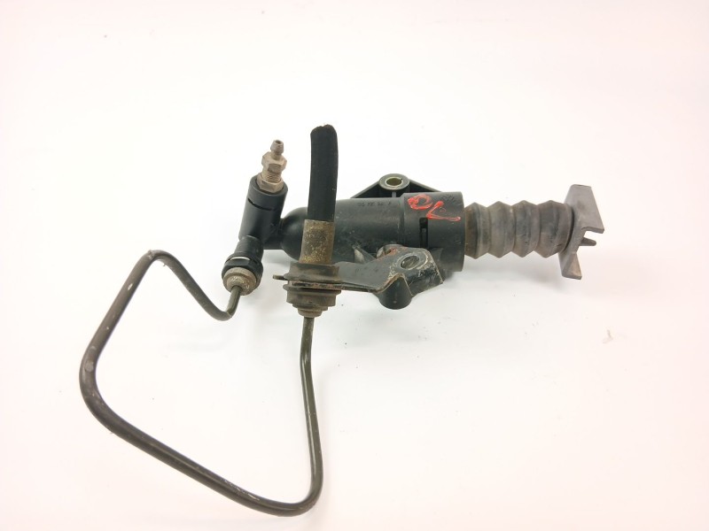 Recambio de bombin embrague para seat ibiza ii (6k1) 1.9 sdi referencia OEM IAM 1J0721261  