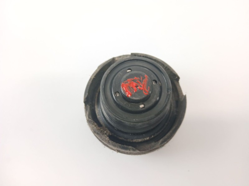 Recambio de tapon combustible para volkswagen golf v (1k1) 2.0 tdi 16v referencia OEM IAM 1J0201553  