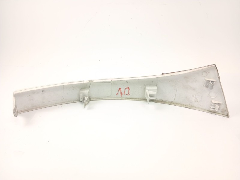 Recambio de moldura para peugeot boxer caja/chasis 2.2 hdi 130 referencia OEM IAM 1306528070  