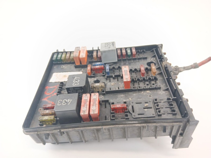 Recambio de caja reles / fusibles para volkswagen golf v (1k1) 2.0 tdi 16v referencia OEM IAM   