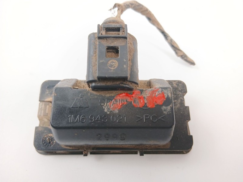 Recambio de piloto matricula para seat ibiza ii (6k1) 1.9 sdi referencia OEM IAM 1M6943021  