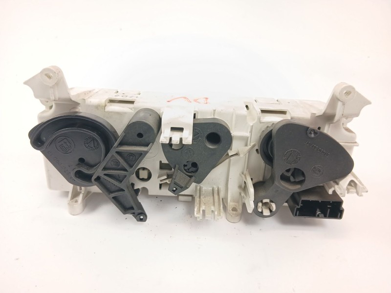 Recambio de mando calefaccion / aire acondicionado para citroën zx (n2) 1.9 d referencia OEM IAM 81050023F  