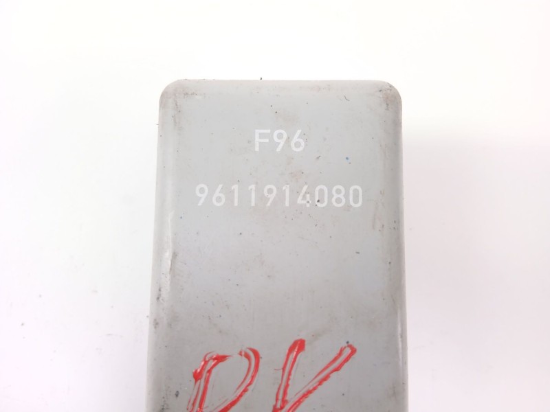 Recambio de centralita cierre para citroën zx (n2) 1.9 d referencia OEM IAM 9611914080  