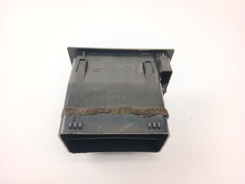 Recambio de rejilla del aire delantera derecha para citroën zx (n2) 1.9 d referencia OEM IAM 9613846677  