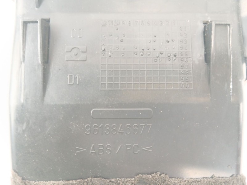 Recambio de rejilla del aire delantera derecha para citroën zx (n2) 1.9 d referencia OEM IAM 9613846677  