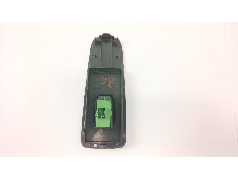 Recambio de mando elevalunas delantero derecho para peugeot boxer caja/chasis 2.2 hdi 130 referencia OEM IAM 735532906  