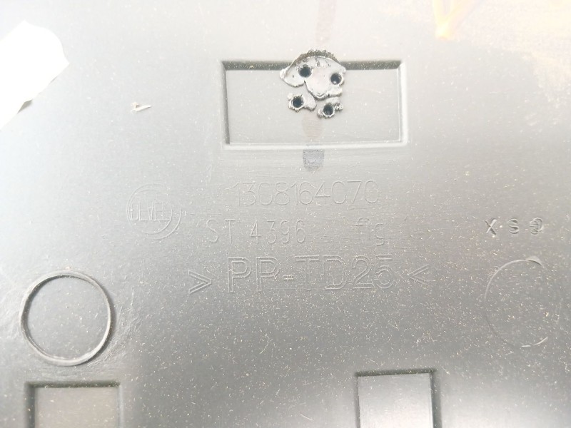 Recambio de moldura para peugeot boxer caja/chasis 2.2 hdi 130 referencia OEM IAM 1308164070  
