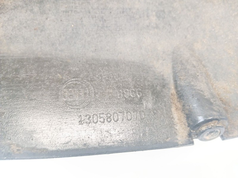 Recambio de moldura para peugeot boxer caja/chasis 2.2 hdi 130 referencia OEM IAM 1305807070  
