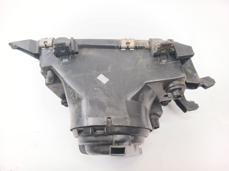 Recambio de faro izquierdo para audi 80 b4 sedán (8c2) 1.9 tdi referencia OEM IAM 084411131L  