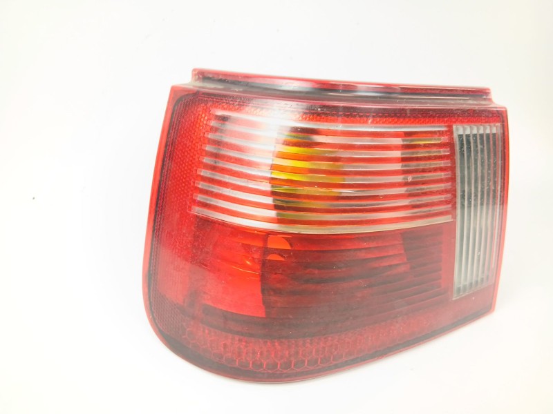 Recambio de piloto trasero izquierdo para seat ibiza ii (6k1) 1.9 sdi referencia OEM IAM 6K6945257  