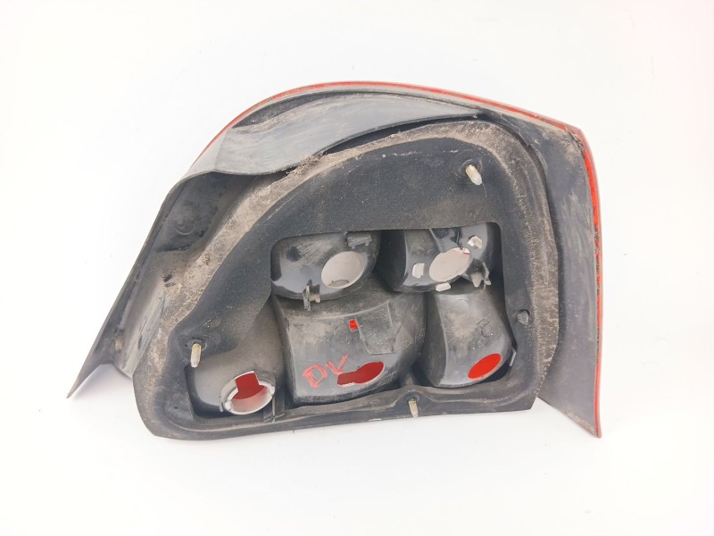 Recambio de piloto trasero izquierdo para rover 200 ii hatchback (rf) 220 d/sd referencia OEM IAM   