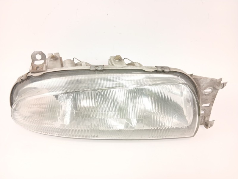 Recambio de faro derecho para ford fiesta iv (ja_, jb_) 1.8 d referencia OEM IAM 0301049202  