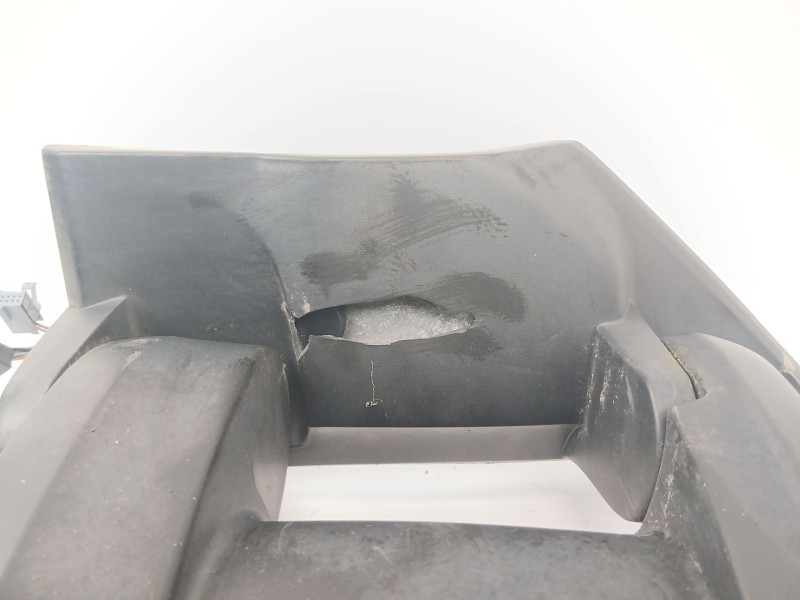 Recambio de retrovisor izquierdo para peugeot boxer caja/chasis 2.2 hdi 130 referencia OEM IAM E3011029  
