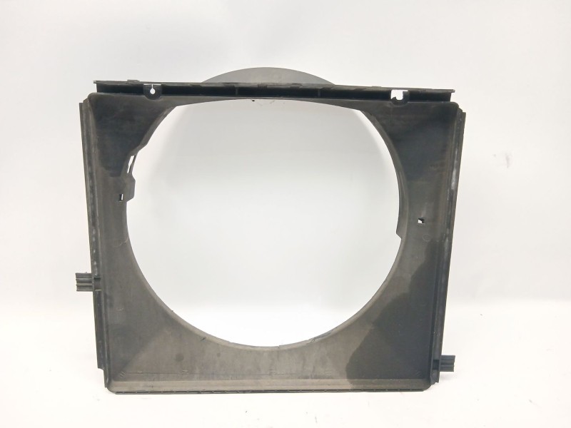 Recambio de calandra delantera de radiador para ssangyong rodius i 2.7 xdi referencia OEM IAM 2101021350  