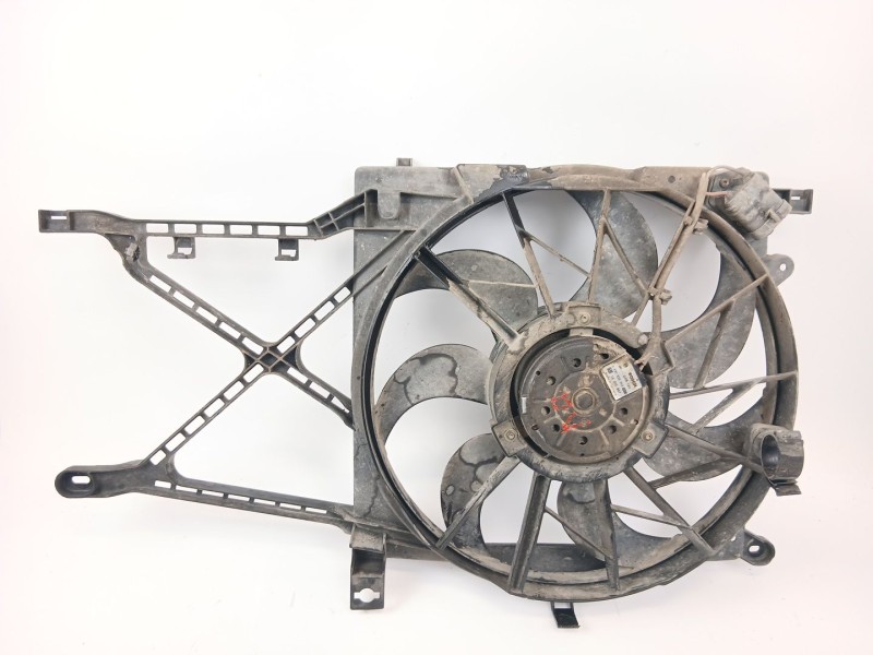 Recambio de electroventilador para opel astra h gtc (a04) 1.8 (l08) referencia OEM IAM 13205947  
