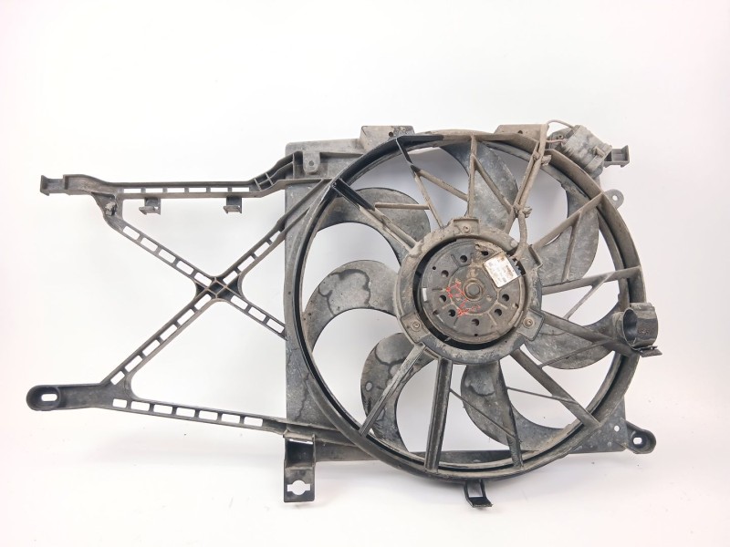 Recambio de electroventilador para opel astra h gtc (a04) 1.8 (l08) referencia OEM IAM 13205947  