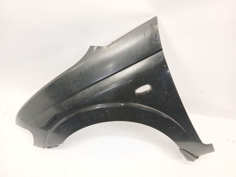 Recambio de aleta delantera izquierda para ssangyong rodius i 2.7 xdi referencia OEM IAM   