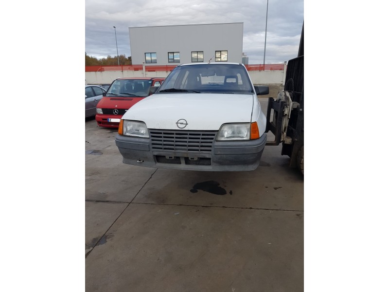 opel kadett e hatchback (t85) del año 1988