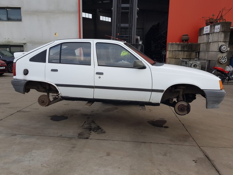 opel kadett e hatchback (t85) del año 1988