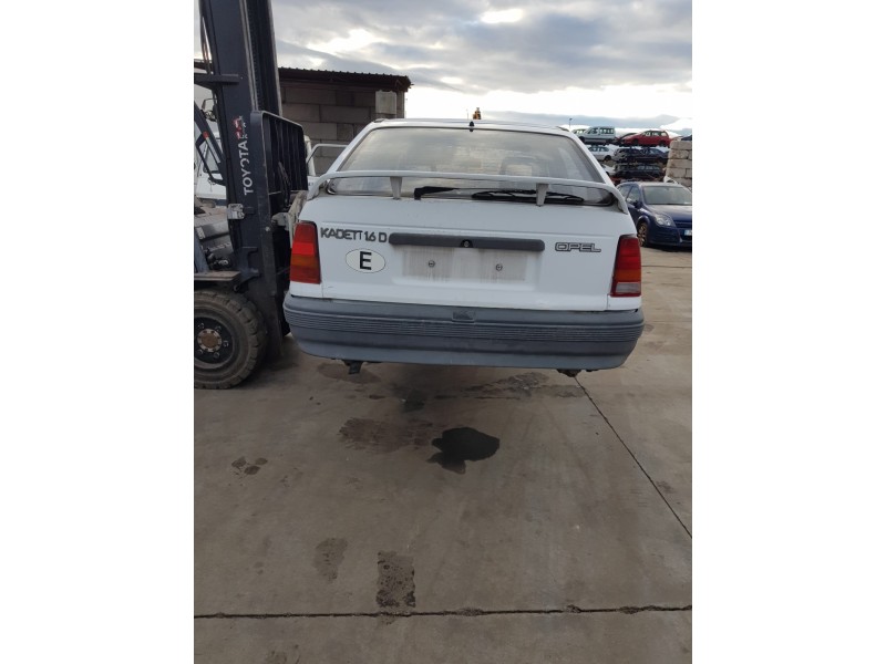 opel kadett e hatchback (t85) del año 1988