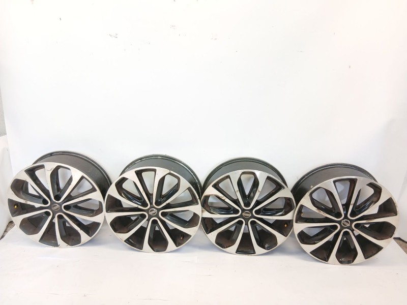 Recambio de juego llantas para nissan qashqai i van (j10) 1.6 dci referencia OEM IAM 18X61/2J  