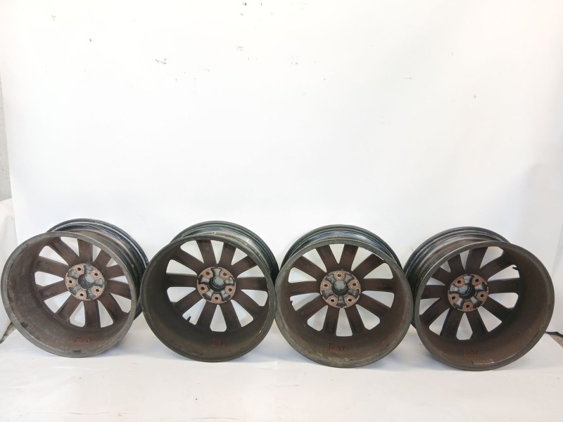 Recambio de juego llantas para nissan qashqai i van (j10) 1.6 dci referencia OEM IAM 18X61/2J  