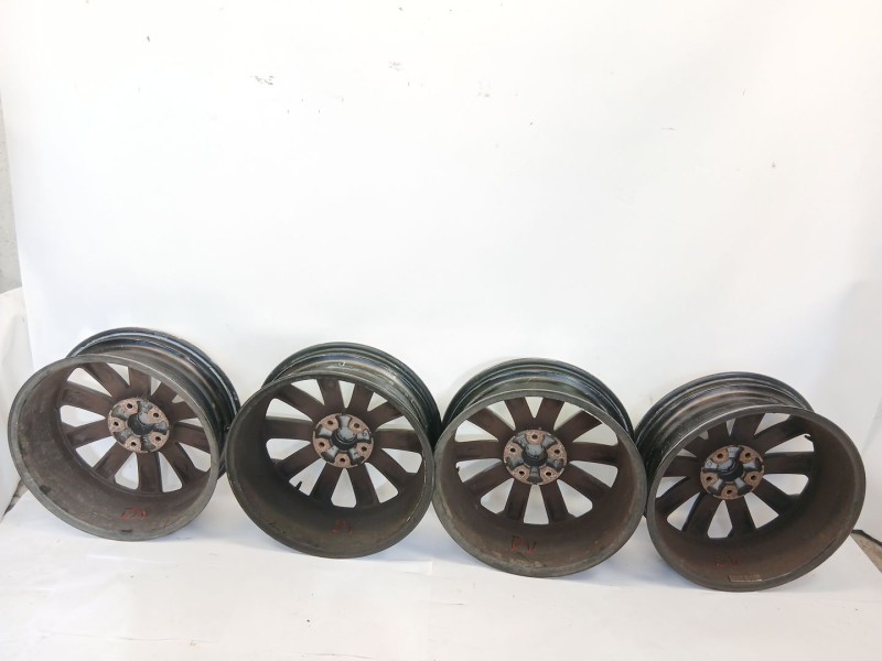 Recambio de juego llantas para nissan qashqai i van (j10) 1.6 dci referencia OEM IAM 18X61/2J  