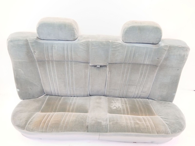 Recambio de asientos traseros para seat 131 (131a) 2.4 diesel referencia OEM IAM   