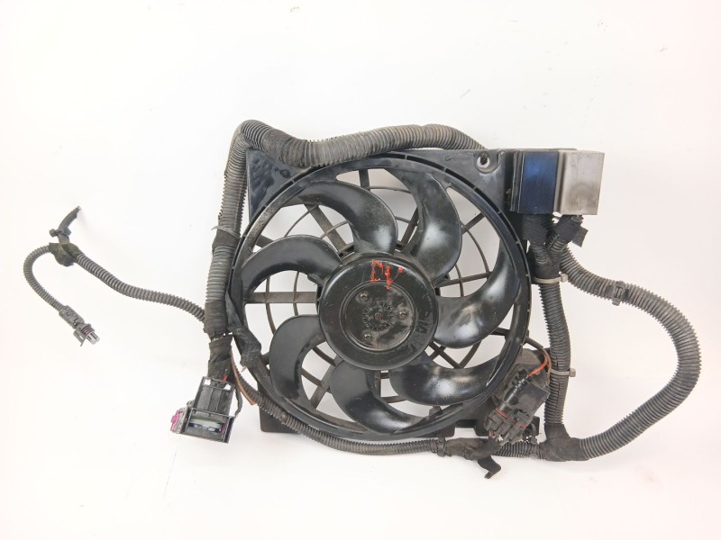 Recambio de electroventilador para opel astra h (a04) 1.9 cdti (l48) referencia OEM IAM 13158655  