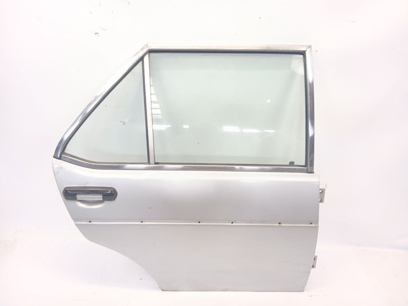 Recambio de puerta trasera derecha para seat 131 (131a) 2.4 diesel referencia OEM IAM   
