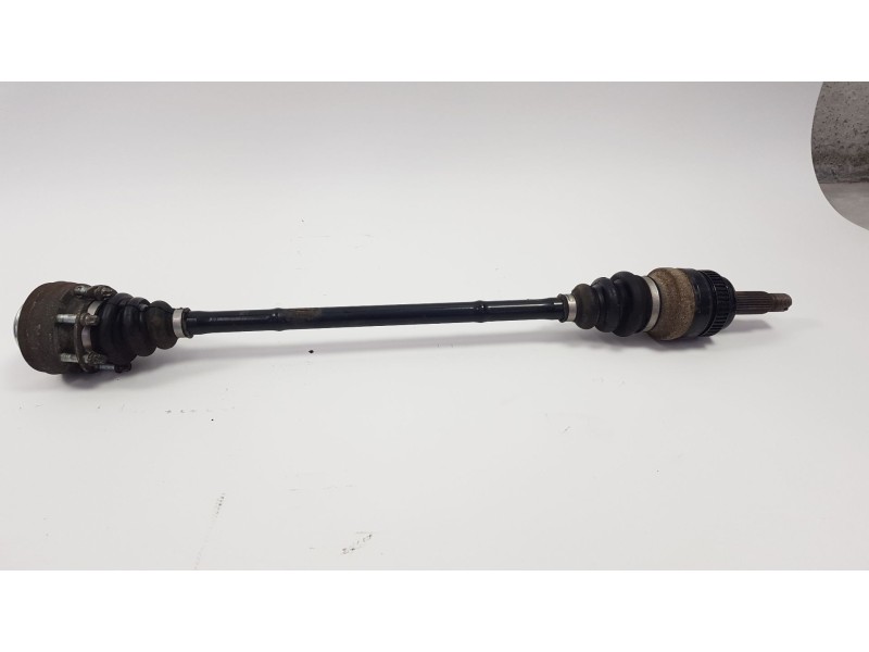 Recambio de transmision trasera derecha para bmw serie 1 berlina (e81/e87) 120d referencia OEM IAM 33217547076 7533446 