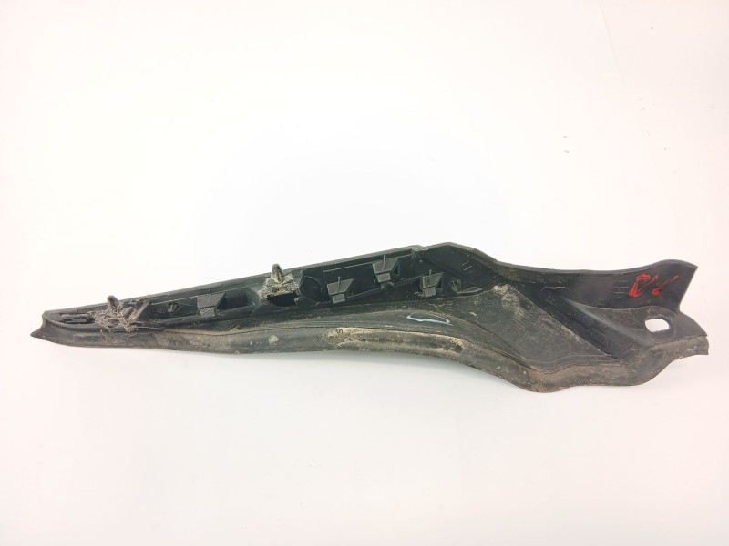 Recambio de moldura para renault megane ii (bm0/1_, cm0/1_) 1.9 dci referencia OEM IAM 668620007R  