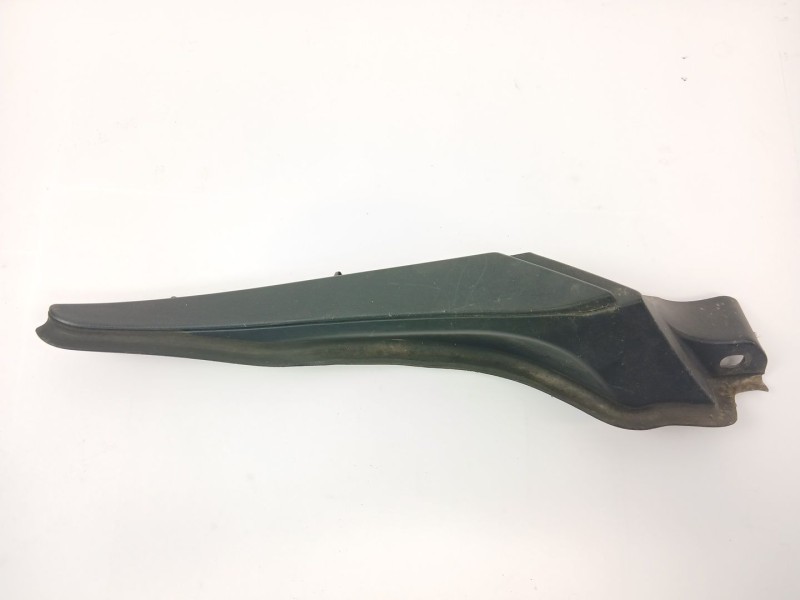 Recambio de moldura para renault megane ii (bm0/1_, cm0/1_) 1.9 dci referencia OEM IAM 668620006R  