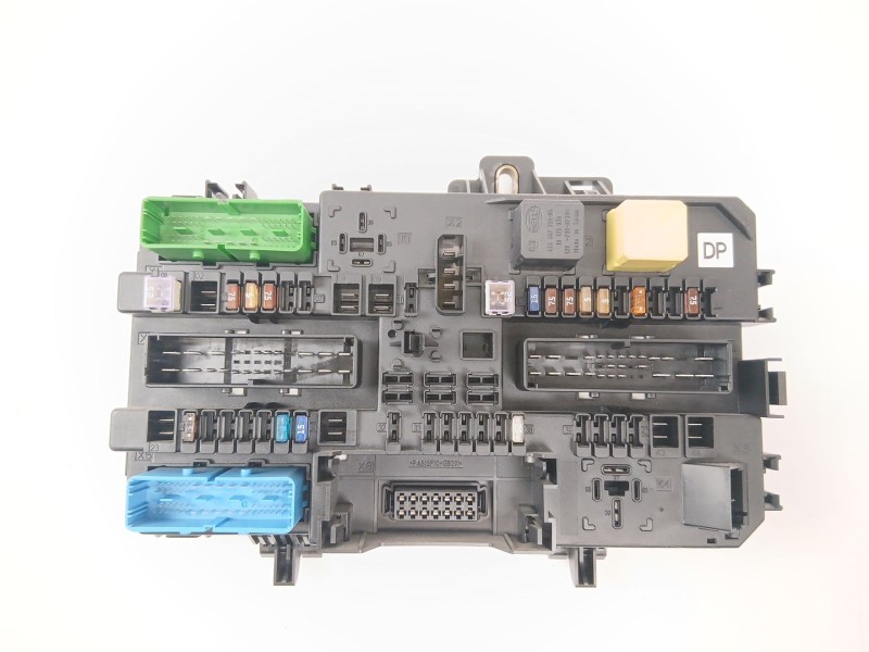 Recambio de caja reles / fusibles para opel astra h (a04) 1.9 cdti (l48) referencia OEM IAM 13181278  