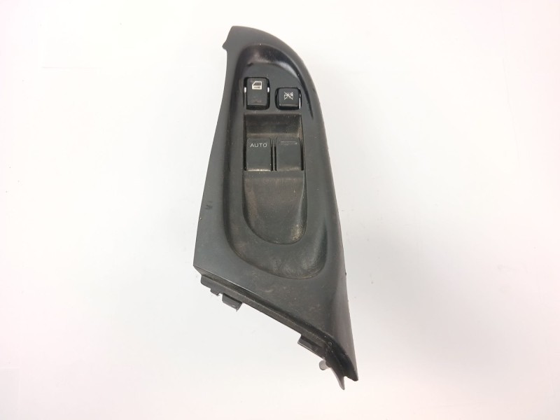 Recambio de mando elevalunas delantero izquierdo para nissan almera ii (n16) 2.2 dci referencia OEM IAM 80961BM500  