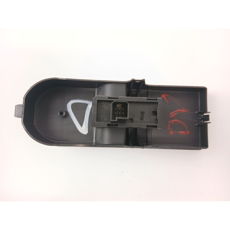 Recambio de mando elevalunas delantero derecho para opel astra h (a04) 1.9 cdti (l48) referencia OEM IAM 13197132  