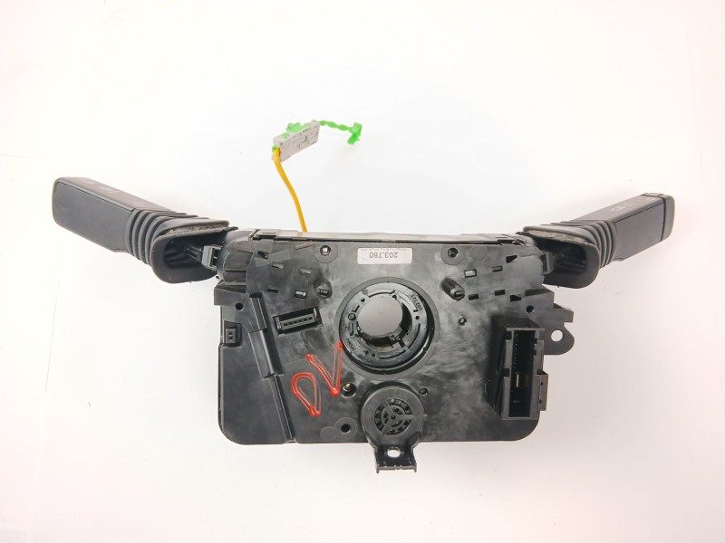 Recambio de mando volante para opel astra h (a04) 1.9 cdti (l48) referencia OEM IAM 13197721  