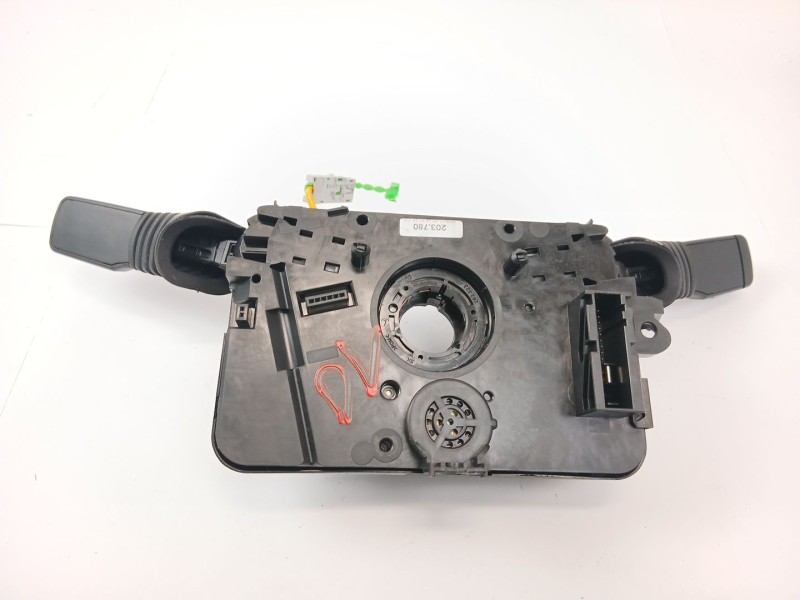 Recambio de mando volante para opel astra h (a04) 1.9 cdti (l48) referencia OEM IAM 13197721  